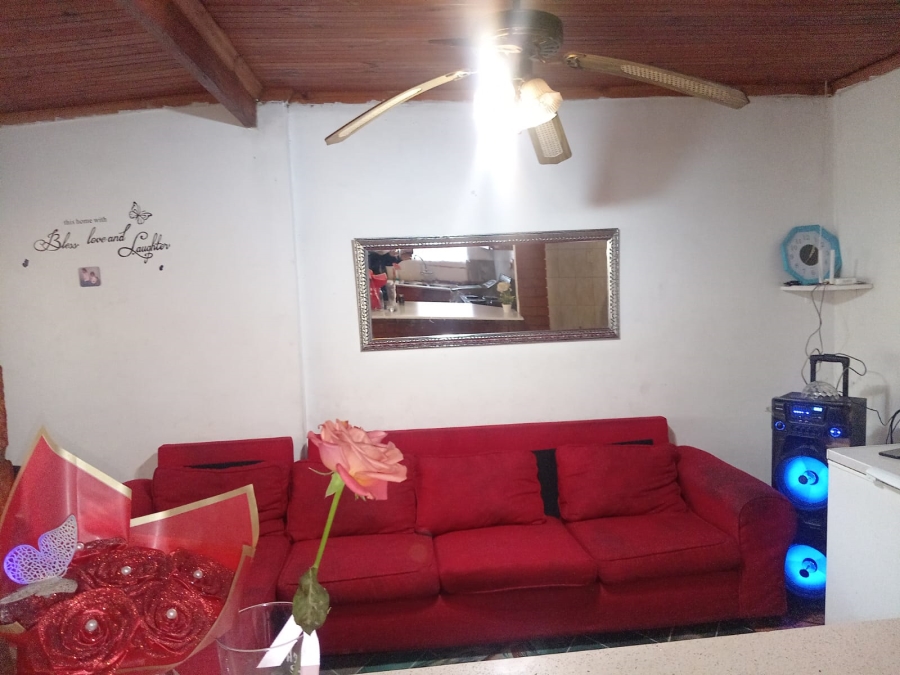 3 Bedroom Property for Sale in Lentegeur Western Cape